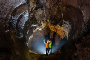 Trekking Cha Loi Cave: Discovering the Stalactite Gem of Quang Tri Province - image 5