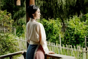 Sophisticated Visuals in Art Language Vol.4902 Featuring Chang Nian W - image 5
