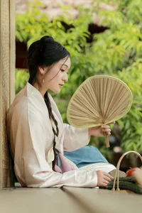 Sophisticated Visuals in Art Language Vol.4902 Featuring Chang Nian W - image 2