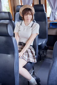 Enako Hiyori Photo Collection: Traditional Kimono and Japanese Aesthetics - image 6