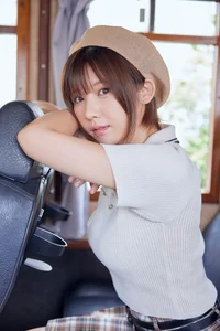 Enako Hiyori Photo Collection: Traditional Kimono and Japanese Aesthetics - image 12