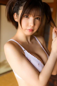 Enako Hiyori Photo Collection: Traditional Kimono and Japanese Aesthetics - image 11