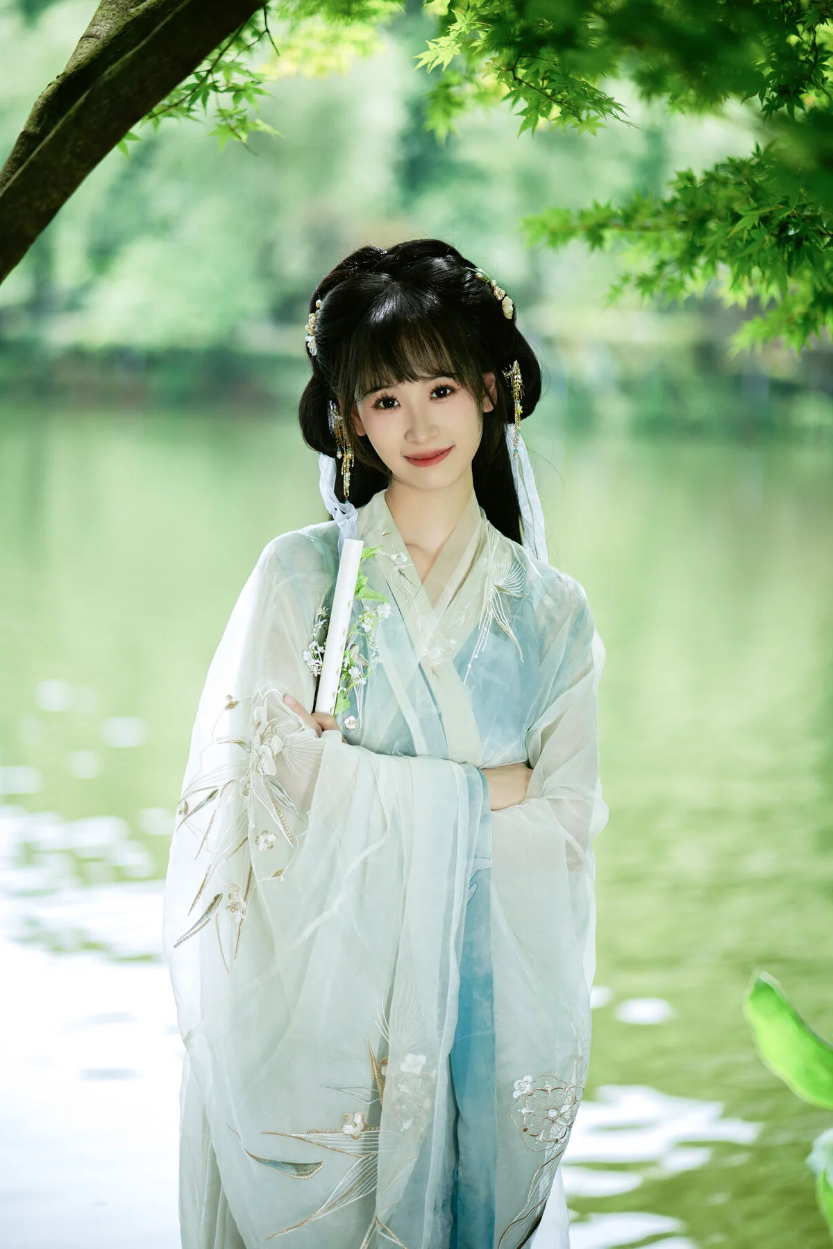 YiTuYu Art Language Vol.8072: A Cinematic Portrait Journey Featuring Chun Jiao