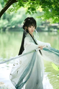 YiTuYu Art Language Vol.8072: A Cinematic Portrait Journey Featuring Chun Jiao - image 4