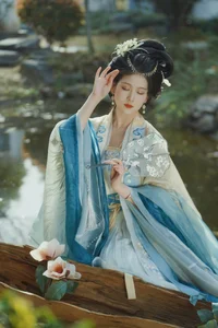 YiTuYu Art Language Vol.4219: A Visual Study of Elegance Featuring Qi Qi - image 9