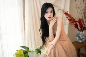 Ethereal Pink Dreams: Xiao Wai Captivates in YiTuYu Art Language Vol.9096 - image 23