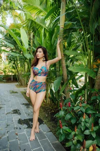 Stunning Beauty Gallery of Cù Thị Ngọc: A Showcase of Vietnamese Elegance and Grace - image 20