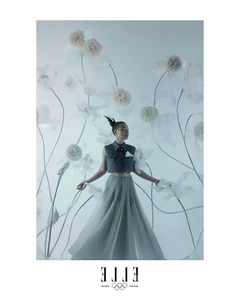 Vietnamese Badminton Star Surprises Fans with Stunning New Career as Model - image 1