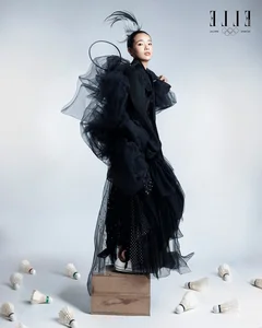 Vietnamese Badminton Star Surprises Fans with Stunning New Career as Model - image 5