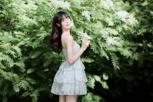 YiTuYu Art Language Vol.7298 Featuring Model Ci Qing Shi Dou Ya - image 1