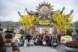 Experience the Magic of Ba Na Hills: Thousands Flock to Da Nang’s Iconic Mountain Resort - image 7