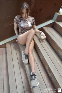 IESS Sizu Bento 121: Teacher Zhao's Private Coach Session featuring Shiny Oily Stockings - image 71