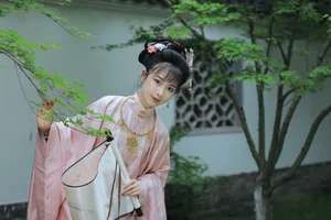 YiTuYu Art Language Vol.7247: Jiu Niang Yuan Zi Collection - image 0