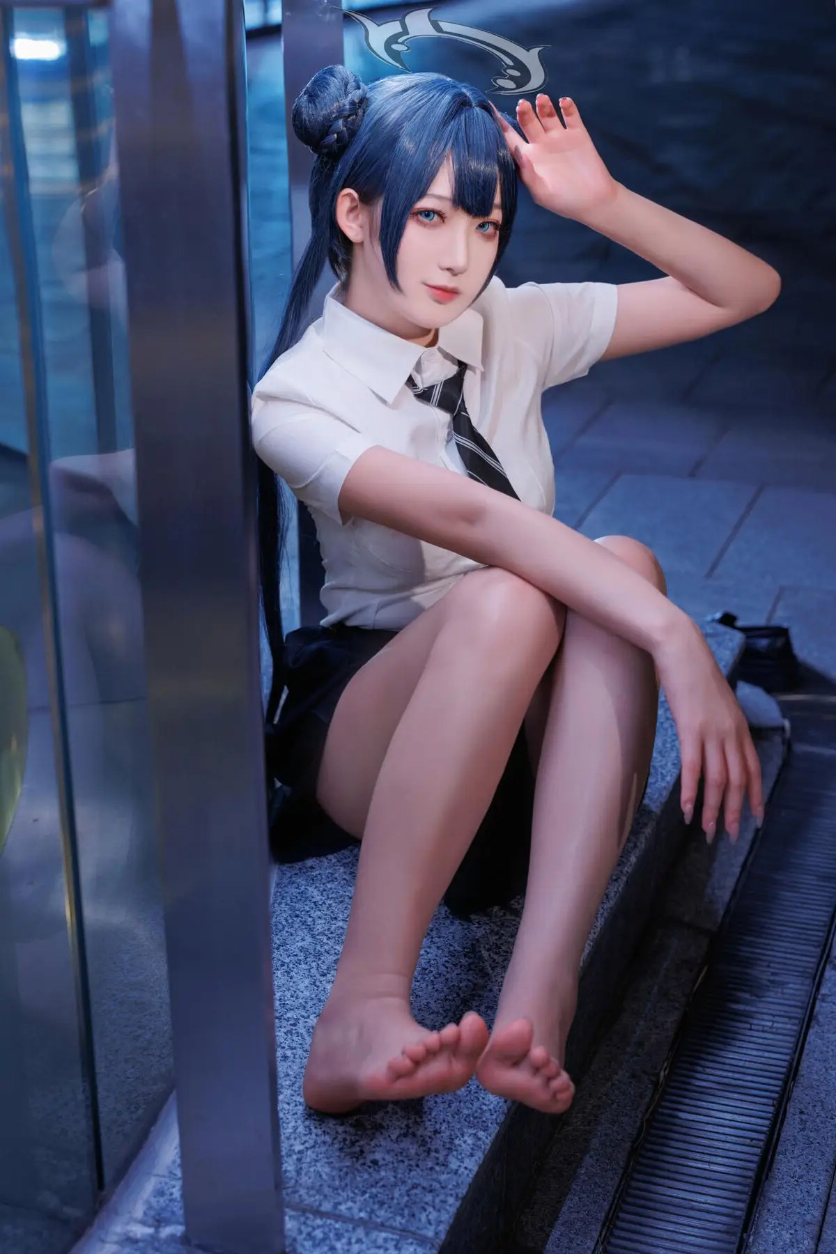 Coser Feng Jiang Jiang V as Hisaki JK: Captivating Youthful Charm in the City