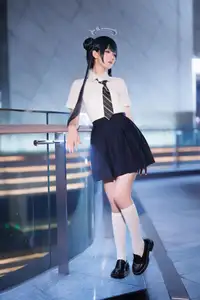 Coser Feng Jiang Jiang V as Hisaki JK: Captivating Youthful Charm in the City - image 16