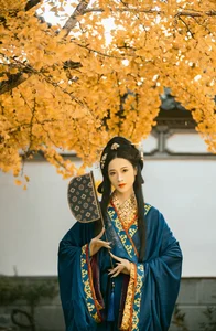 YiTuYu Art Language Vol.6573: Feminine Allure with Ran Ran - image 2
