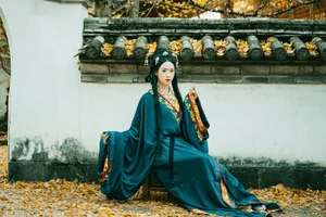 YiTuYu Art Language Vol.6573: Feminine Allure with Ran Ran - image 30