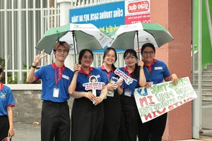 Creative and Inspiring Exam Support Signs for Students in Vietnam - image 4