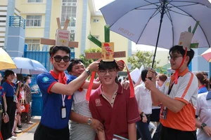 Creative and Inspiring Exam Support Signs for Students in Vietnam - image 9