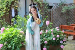 Captivating Visual Journey: Art Language Vol.4703 featuring You Er Bai Bai - image 2