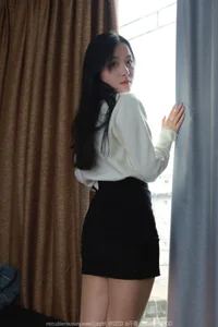 Timeless Elegance and Style: SXJ No.1991 Featuring Model Wan Ping - image 37