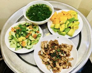 Living the Best Single Life: Cooking Gourmet Meals with Mom on a $4 Daily Budget - image 7