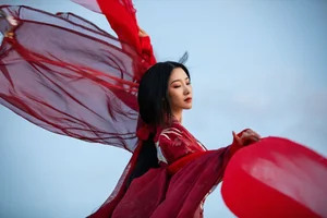 YiTuYu Art Language Vol.7003: Capturing the Grace and Style of Mu Ge - image 1