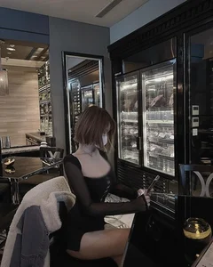 Exploring the Living Doll Aesthetic: A Fusion of Fashion, Fitness, and Confidence - image 10