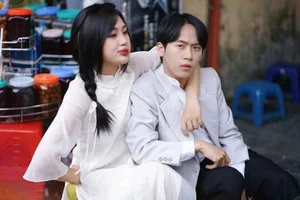 TikTok Star Pham Vinh Gets Married: Meet the Beautiful Bride of the Famous 'Gossip Neighbor' - image 5