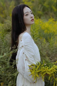 Elegant Visual Journey: YiTuYu Art Language Vol.5940 Featuring Xiao Yang Ai Gan Fan - image 1