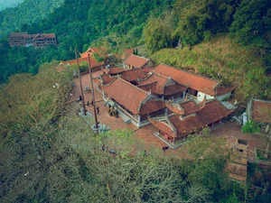 Ultimate Travel Guide to Yen Tu Mountain: Exploring the Spiritual Buddhist Capital of Vietnam with Ancient Pagodas and Scenic Hiking Trails - image 3