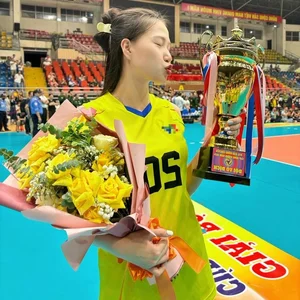 The Stunning Volleyball Star: Combining Athletic Talent with Grace and Breathtaking Style - image 7