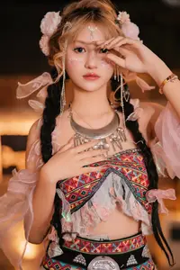 YiTuYu Vol.8788: Xiao Jiang - An Enchanting Asian Muse in Exquisite Classical Attire - image 7