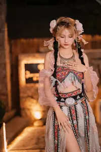 YiTuYu Vol.8788: Xiao Jiang - An Enchanting Asian Muse in Exquisite Classical Attire - image 3