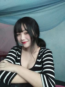 VALORANT Hot Girl Goes Viral with Stunning 'High Damage' Fashion Combo - image 7