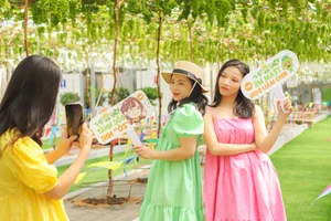Green Tourism in Saigon: Exploring the Suoi Tien Grape Farm and Eco-Garden During Tet - image 5