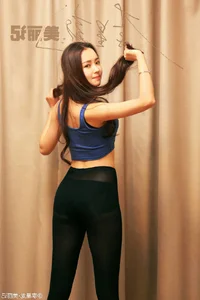 Contemporary Chinese Fashion and Fitness: A Gallery Celebrating Modern Aesthetic Trends and Athletic Elegance - image 33