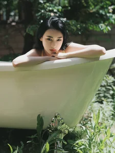 Aesthetic Elegance in YiTuYu Art Language Vol.4980 with Stunning Model Dai Nani - image 14