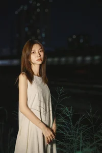 YiTuYu Art Language Vol.7654 Featuring Model Shi Mian Mian Bao Xie - image 4