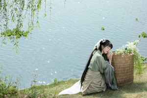 Elegant Portraiture: YiTuYu Art Language Vol.10302 Featuring Shi Zhi Lin - image 3
