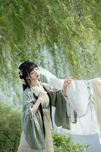 Elegant Portraiture: YiTuYu Art Language Vol.10302 Featuring Shi Zhi Lin - image 8