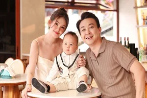 Miss Ngan Anh’s Blissful Marriage: Playful Moments and Lasting Love in the Spotlight - image 0