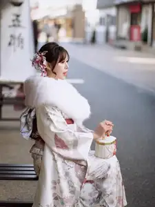 Viet Phuong Thoa: Enchanting Beauty in Traditional Japanese Kimono. - image 4