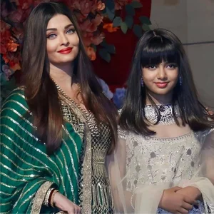 Aishwarya Rai’s Daughter Aaradhya Bachchan: Stunning Beauty and Impressive Academic Achievements at Age 12 - image 6