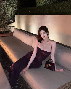 Elegant Motherhood Style: How Silk Tops Redefine Sophistication and Grace for Modern Women - image 4