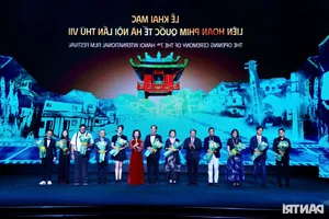 Hanoi International Film Festival Red Carpet: Long Vu and Khanh Ly Steal the Spotlight - image 8