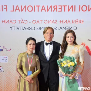 Hanoi International Film Festival Red Carpet: Long Vu and Khanh Ly Steal the Spotlight - image 3