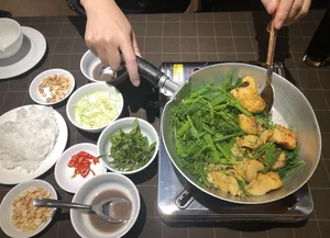 Iconic Flavors of Hanoi: Traditional Dishes That Define the Capital's Soul - image 11