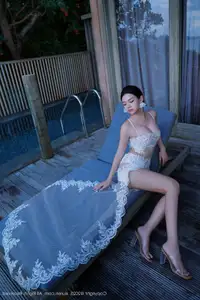 Ding Dang DD Shines in XiuRen No.10721: Elegant Allure and Delicate Beauty - image 4