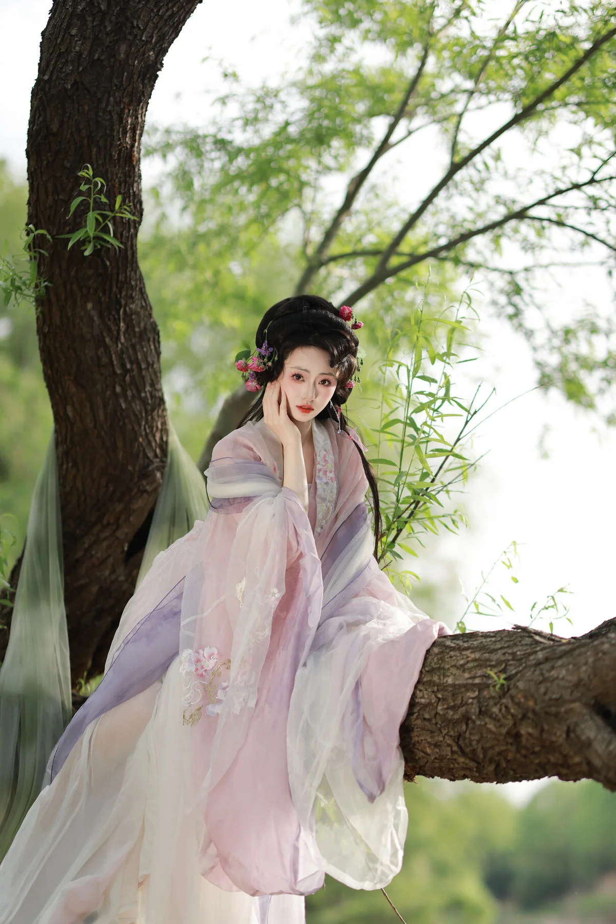 YiTuYu Art Language Vol.7182: Urban Elegance with Xiao Yang Ai Gan Fan